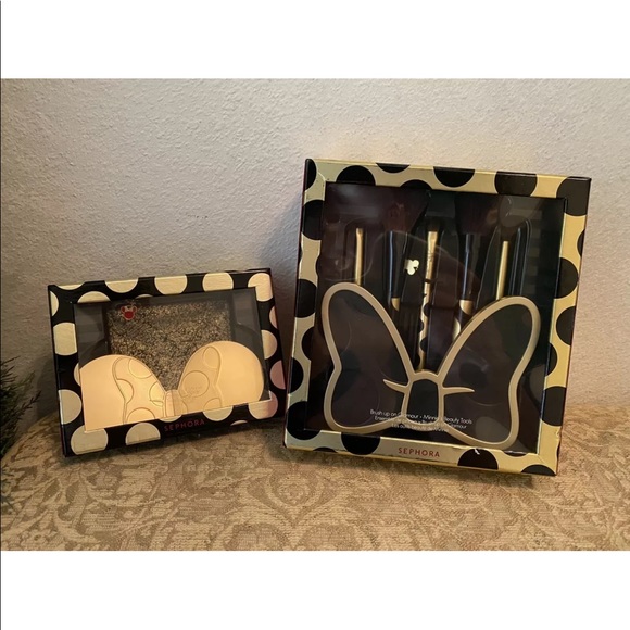 Disney Sephora Minnie Mouse Make Up Brushes + Minnie Mouse Compact - Picture 7 of 7